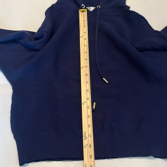 NWT Chelsea & Theodore Navy Knit Hooded Sweater Size XS - Picture 4 of 10